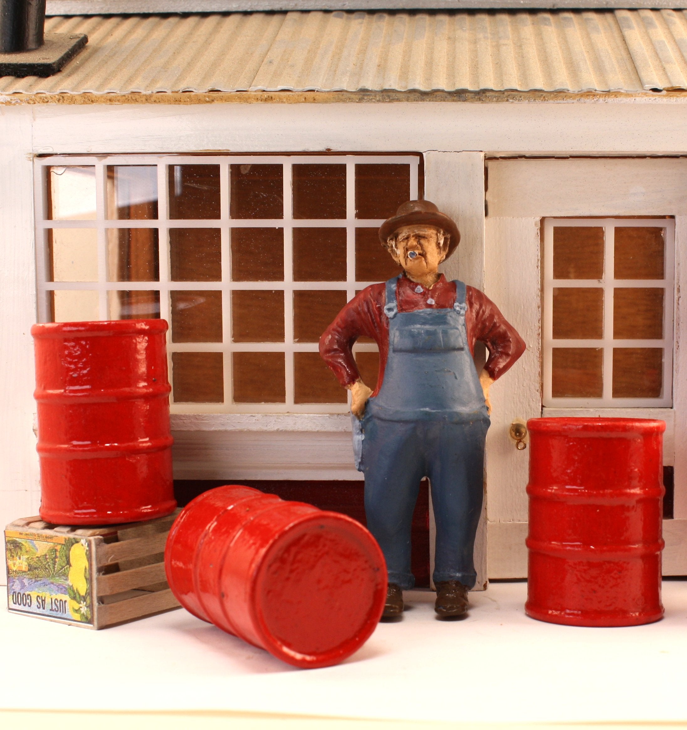 Industrial Barrels - Red - Set of 4 - 1:24 Scale - 101-0607