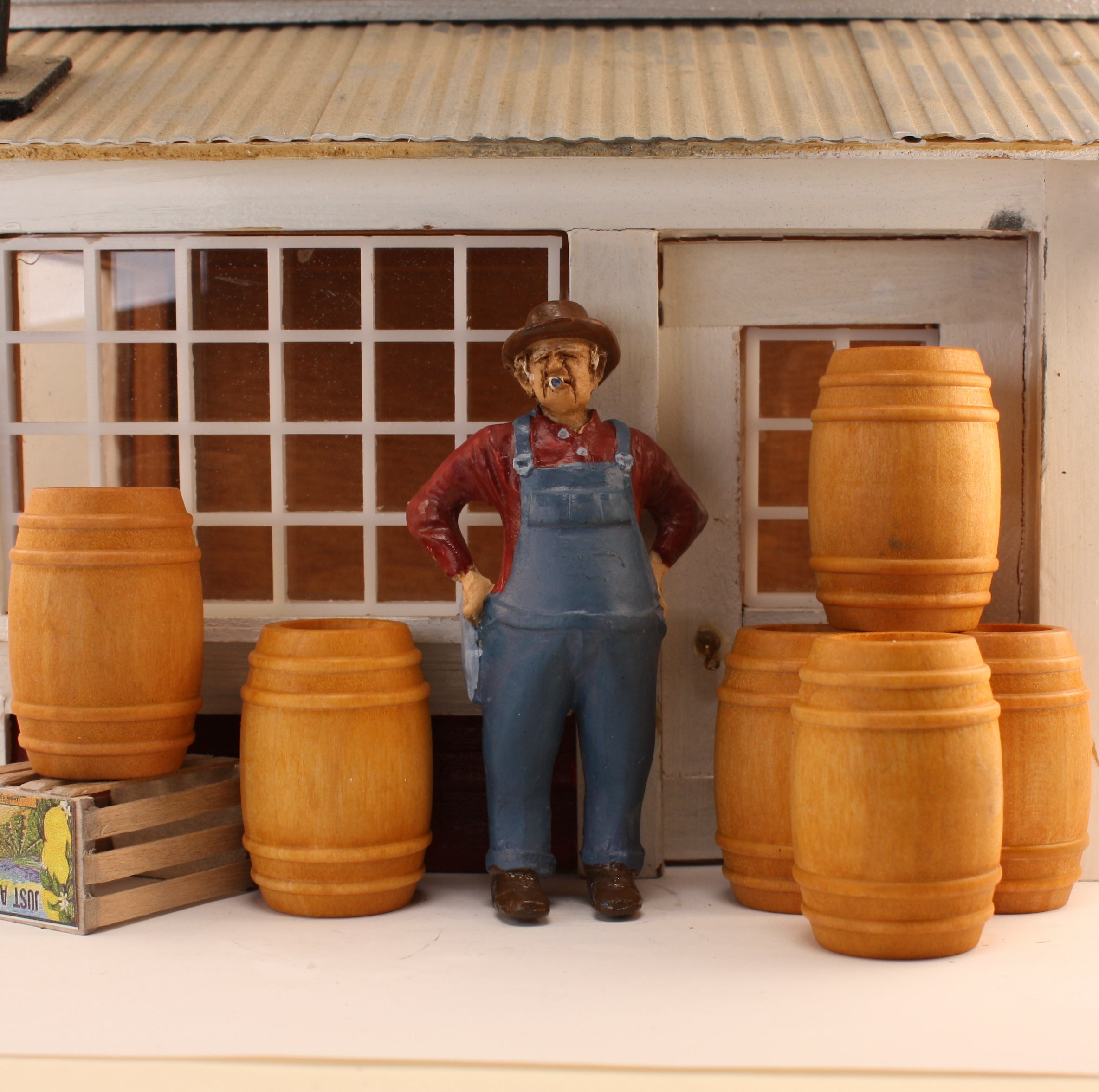 Golden Oak Beer Kegs - Set of 6 - 1:24 Scale - 101-0613