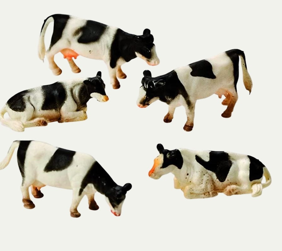 Holstein Cattle Set - HO Scale - 8 Pieces - 106-1878