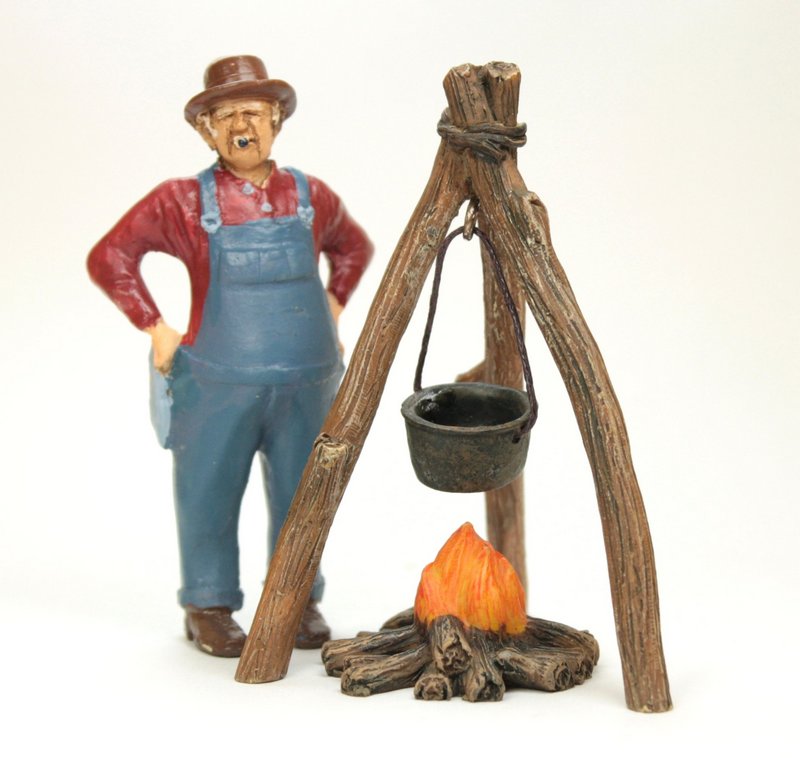 Hobo Campfire with Cooking Pot - #118-1001