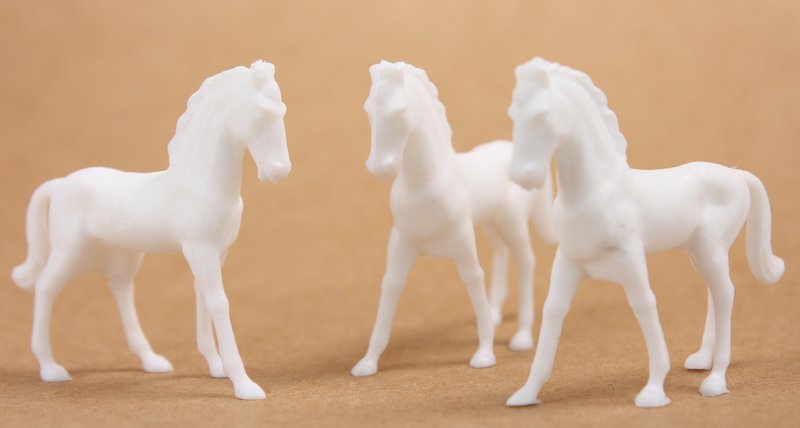 Horses - White- Set of 8 - Dollhouse Minis - 201-152-3 WH