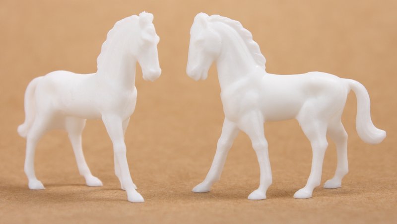 Horses - White- Set of 8 - Dollhouse Minis - 201-152-3 WH