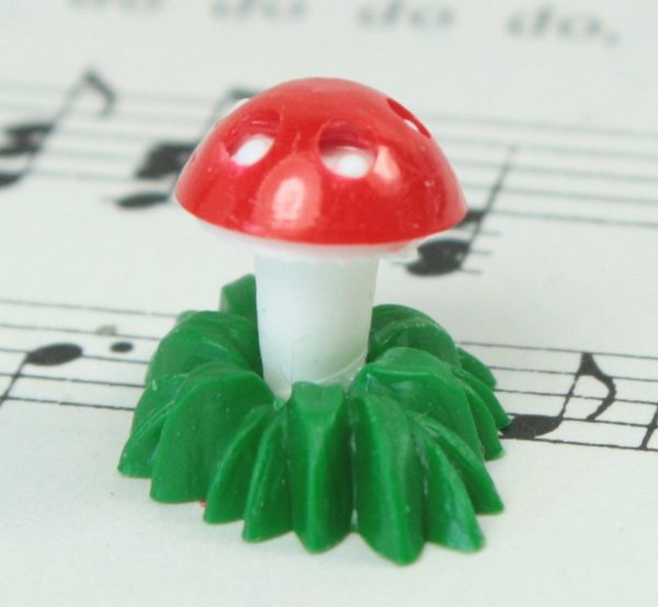 Small Mushrooms In Grass - Set of 4  - 203-3-2503