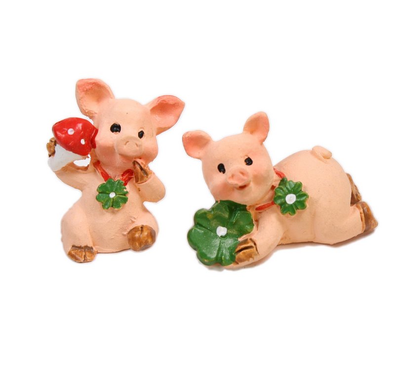 Pigs - 1" Tall - Set of 4 - Dollhouse Minis - 205-6506