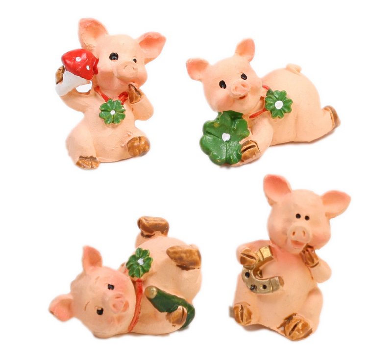 Pigs - 1" Tall - Set of 4 - Dollhouse Minis - 205-6506