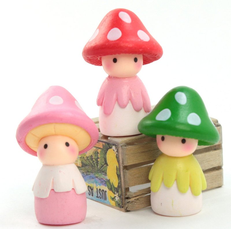 Mushroom People - 1 1/2" Tall Set of four - 207-1202