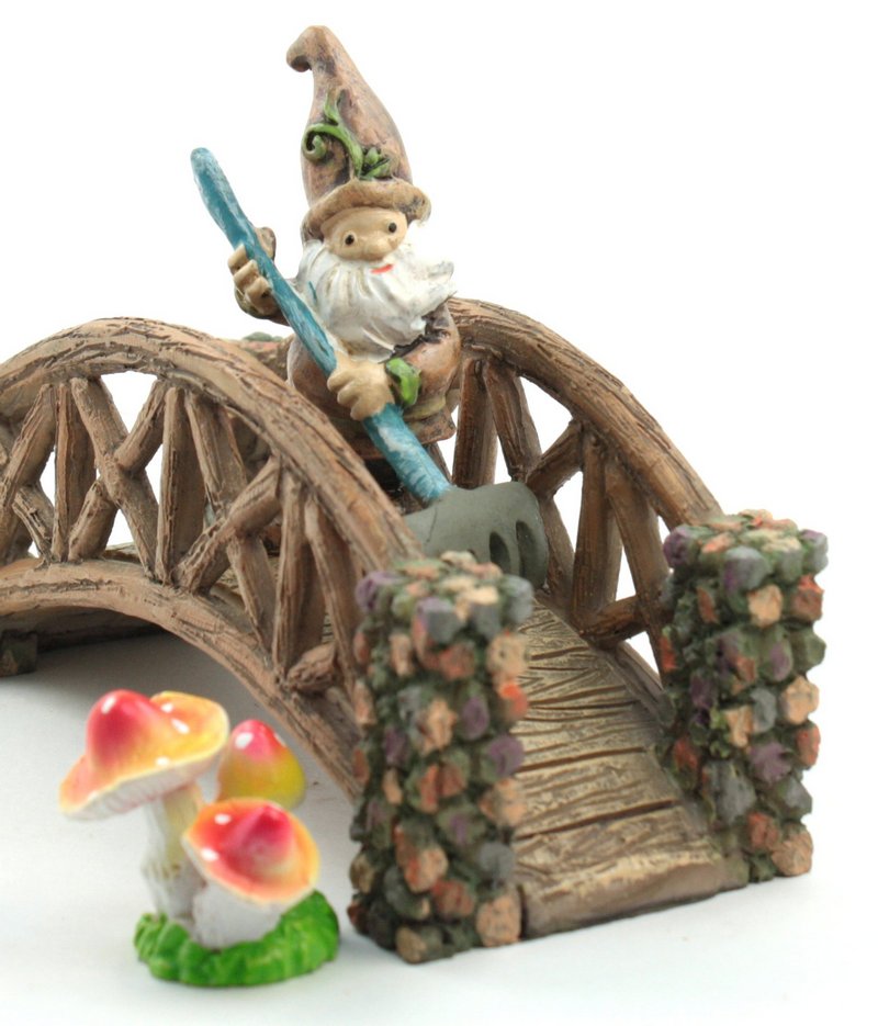 Forest Gnome Elf - Rake - 2.5"  - 207-60852