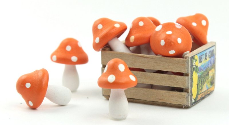 Orange - Wood - Hand Crafted - 3/4" Mushrooms 218-0126