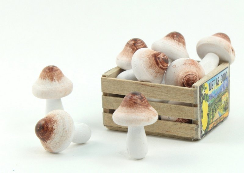 Natural - Wood - Hand Crafted - 3/4" Mushrooms -  218-0133