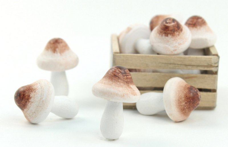 Natural - Wood - Hand Crafted - 3/4" Mushrooms -  218-0133