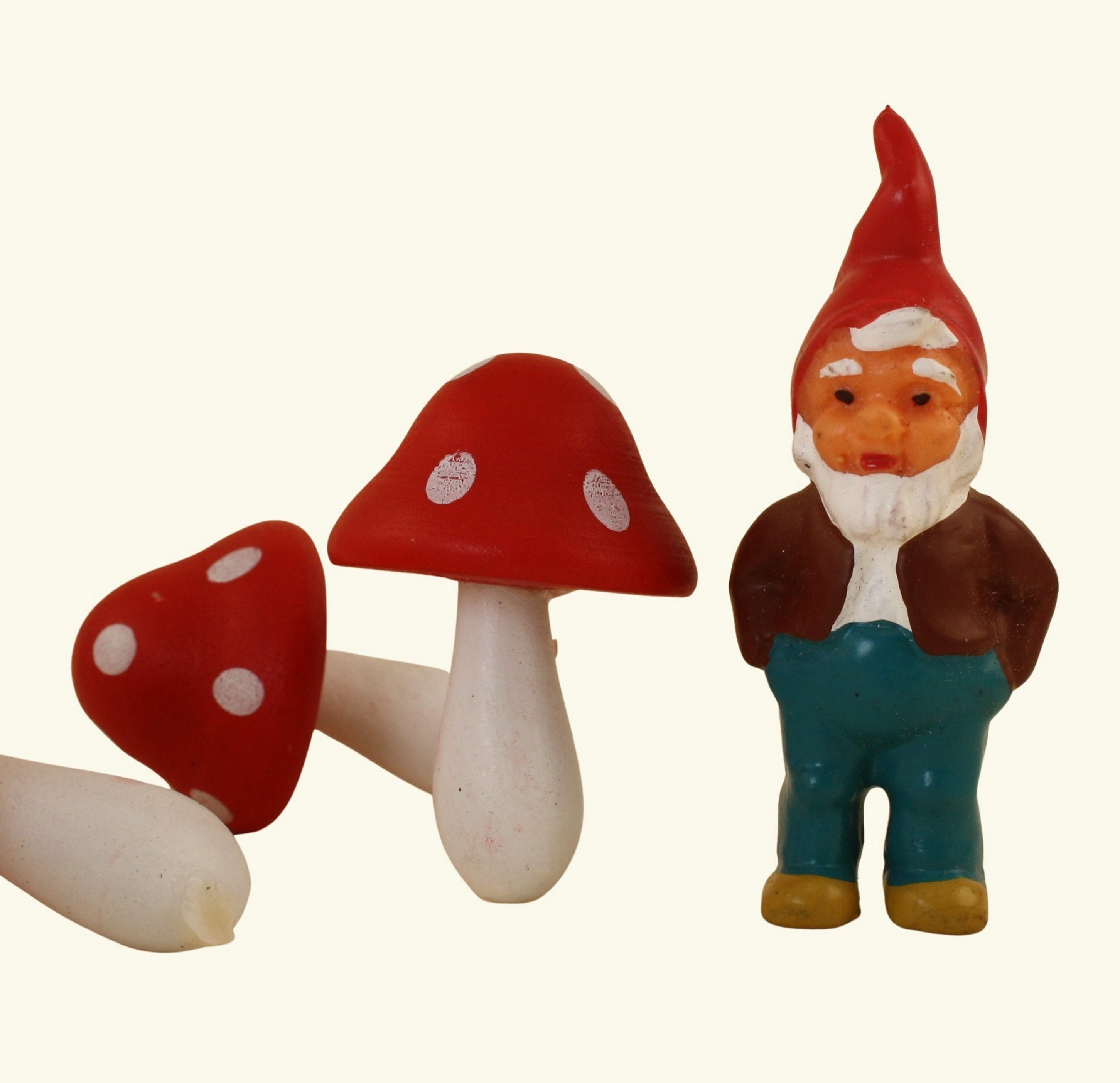 Red - Large 1.25" Wood - Hand Crafted - Mushrooms 218-0143