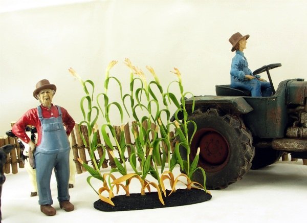 Cargo-To-Go: "G" Scale Corn Stalks - Farm Fresh! - 101-0849