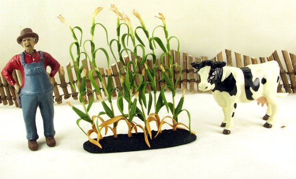 Cargo-To-Go: "G" Scale Corn Stalks - Farm Fresh! - 101-0849