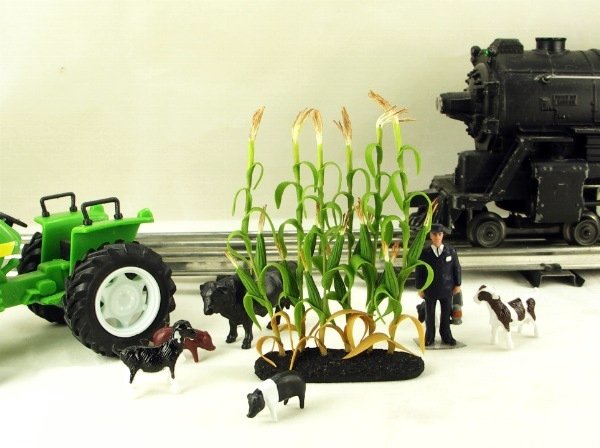 Cargo-To-Go: "O" Scale Corn Stalks - Farm Fresh! - 101-0950