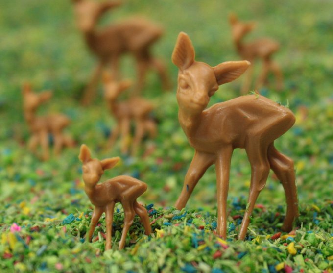 Deer - 1/2" Tall - 10 Pcs Set - 203-1005