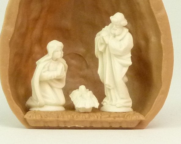 Nativity Walnut Shell - 203-3-137