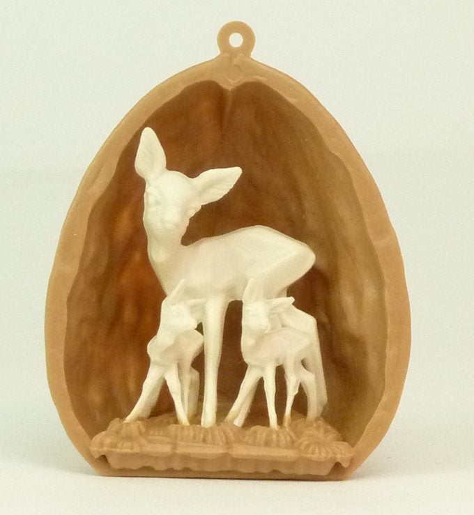 Walnut Shell with Deer - 203-3-137A