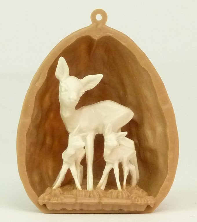 Walnut Shell with Deer - 203-3-137A