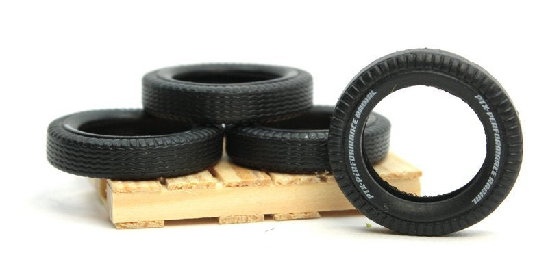 Tires & Pallet - Construction Layout - G Scale - 106-17014