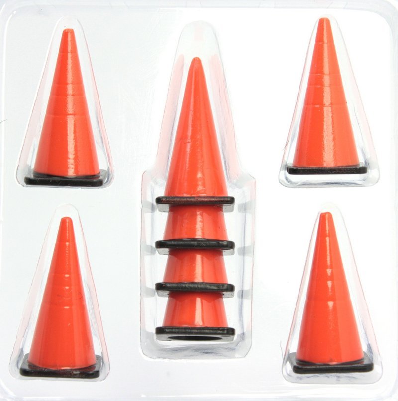 Traffic Cones - Construction Layout - G Scale - 106-17025