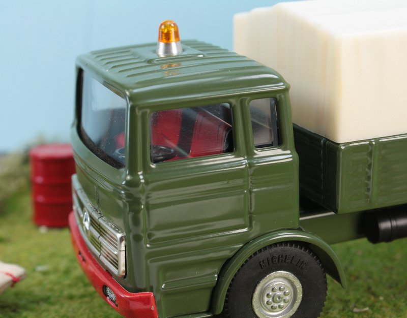 Mercedes Military Truck - 108-0663