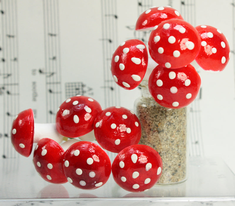 Red - Large Cotton Spun Mushrooms  - Set of 10 - (218-0114)