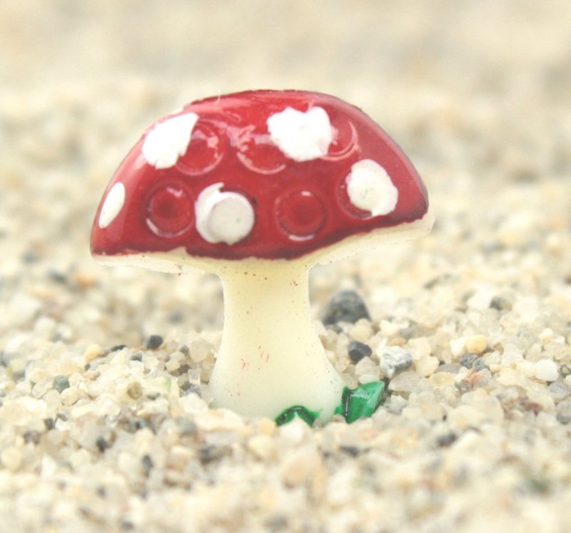 Vintage Mushroom Miniatures - German  - 12 pcs - IV3-2523