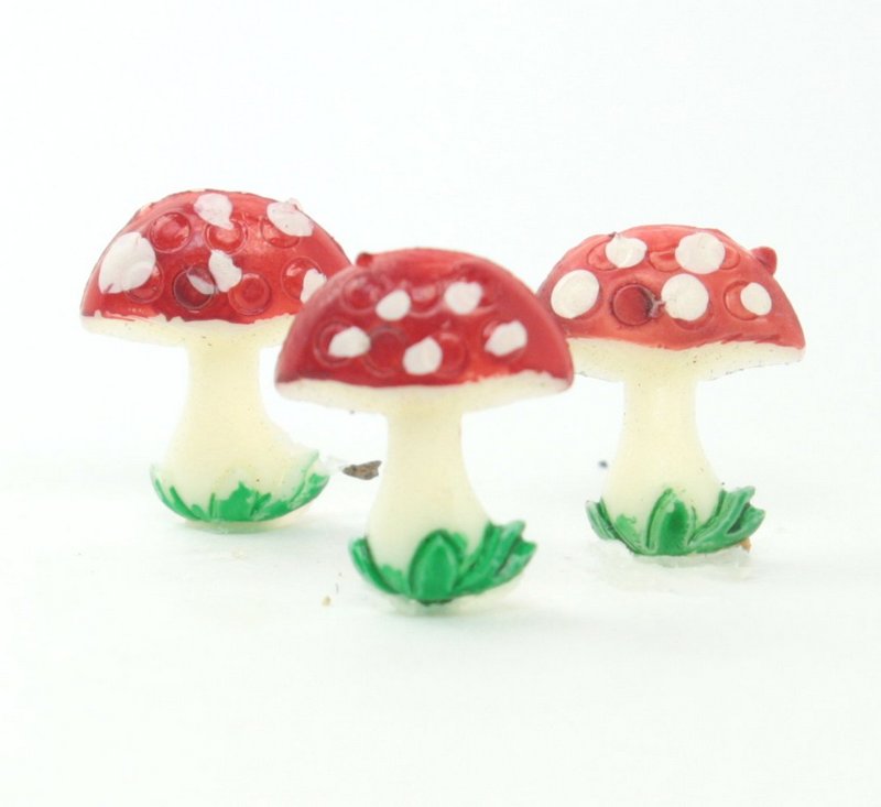 Vintage Mushroom Miniatures - German  - 12 pcs - IV3-2523