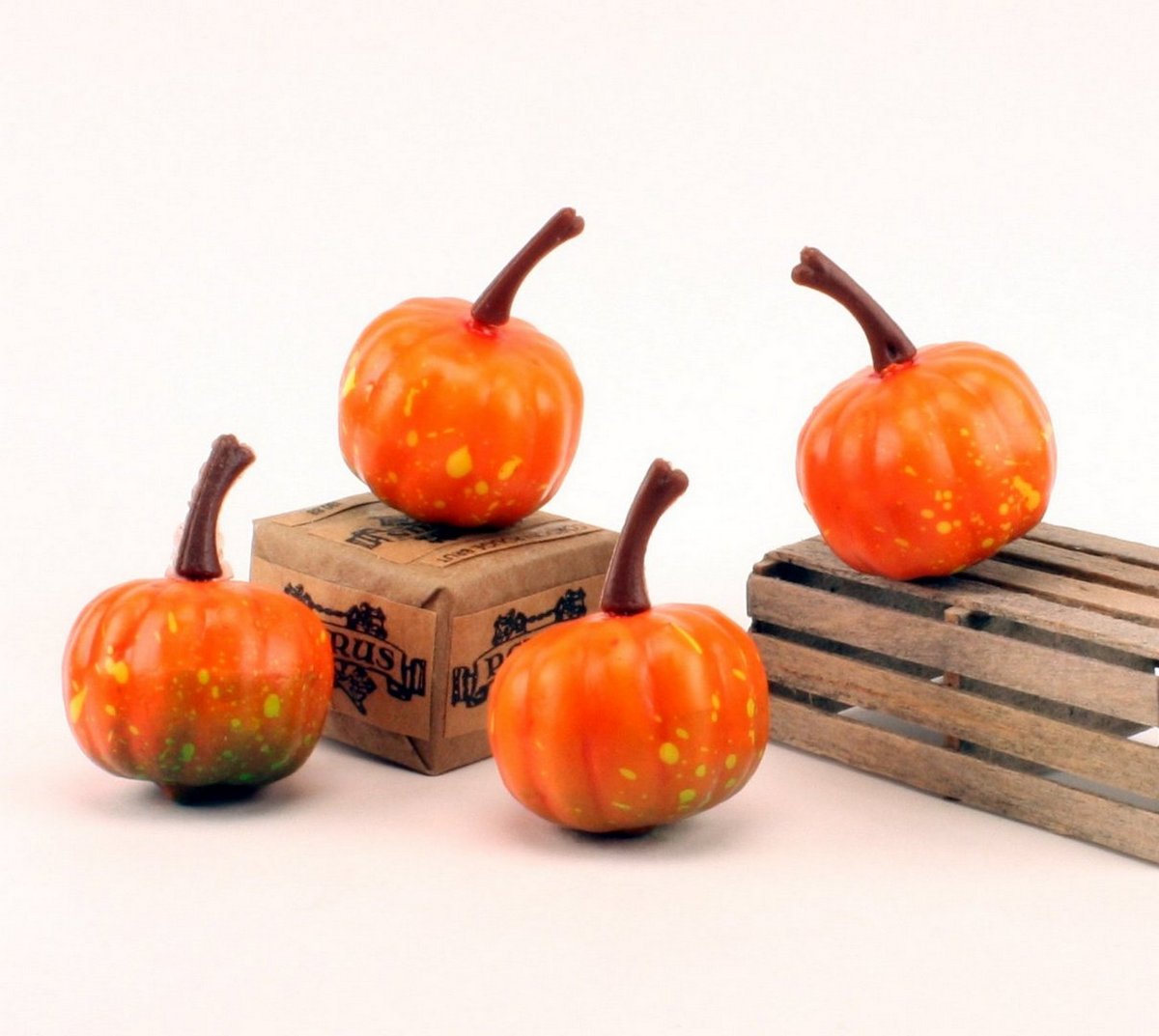 Pumpkins- 1" Dia. - With Stem - Set of 4 - XC-0100