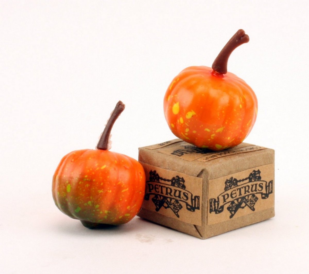 Pumpkins- 1" Dia. - With Stem - Set of 4 - XC-0100